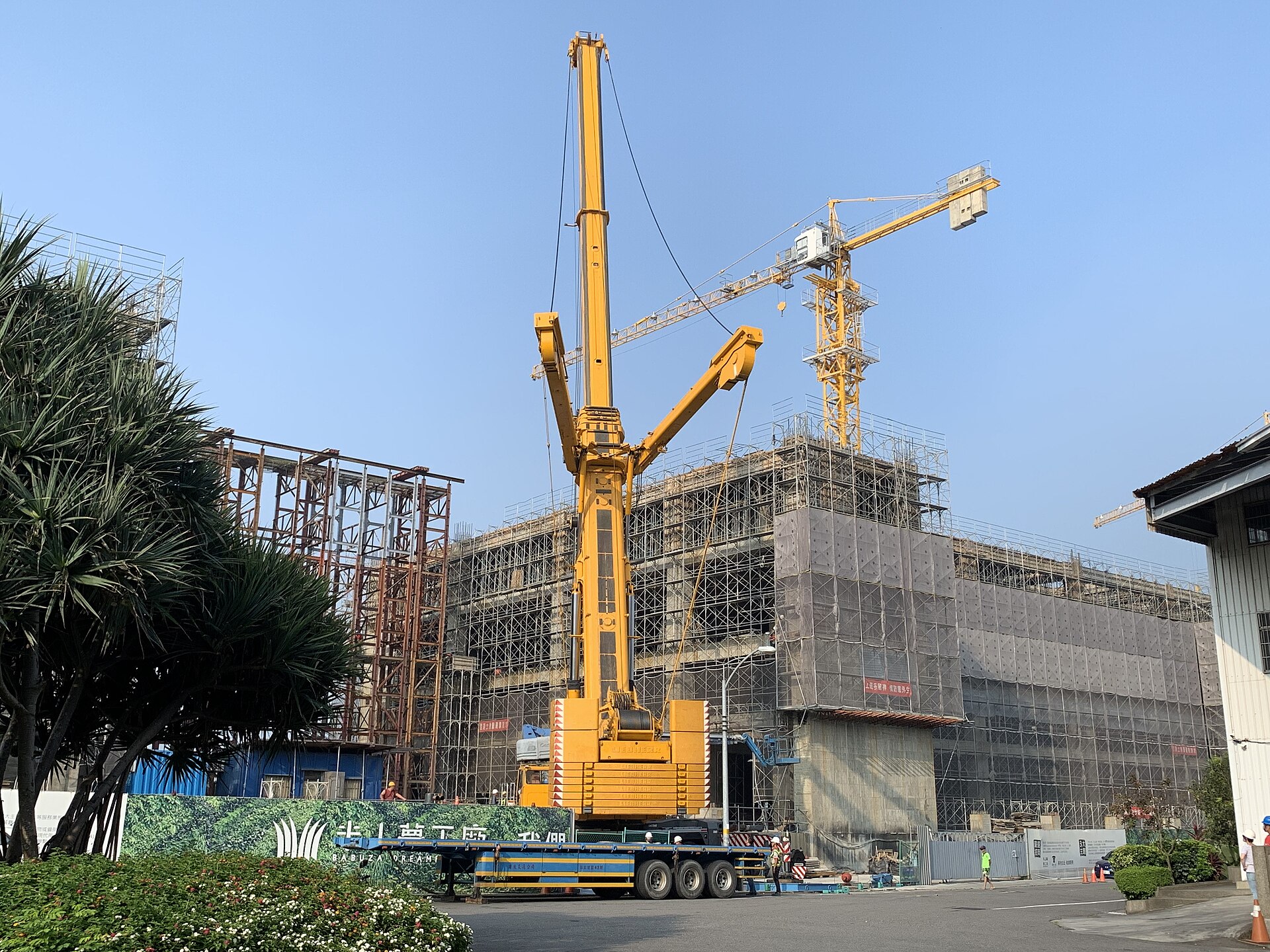 Heavy Vehicle and Equipment Handling